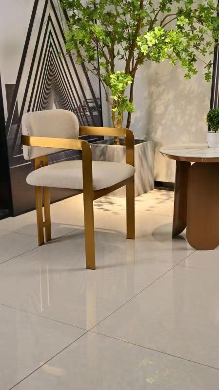 ANTOINETTE DINING ARMCHAIR