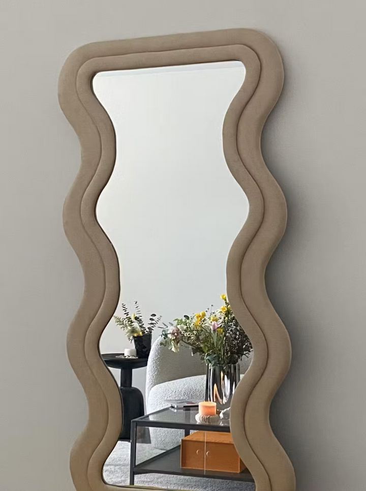 KISMET VELVET MIRROR