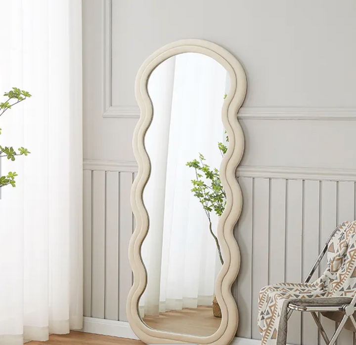 KISMET VELVET MIRROR