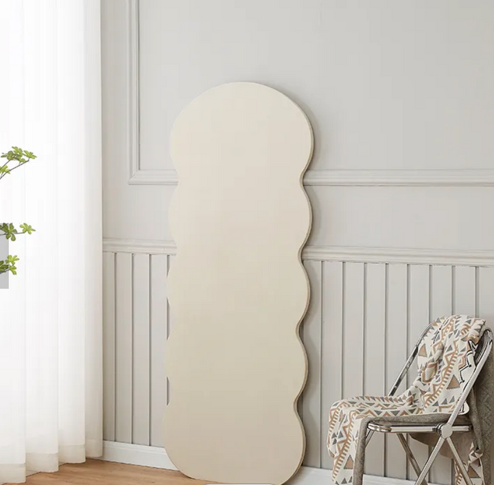 KISMET VELVET MIRROR